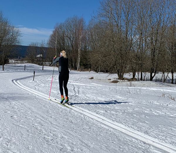 Bunda a kalhoty Hannah Alison - Hannah komplet Alison má široké užití, vyzkoušený je nejen na běžkách, ale např. i při zimní MTB